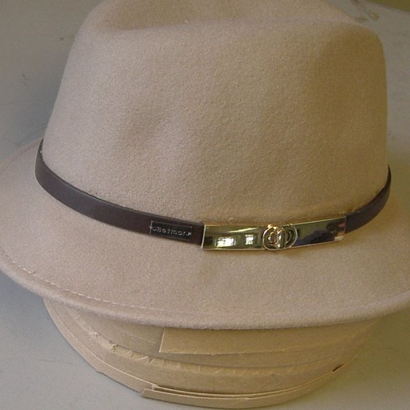Betmar Accessories - A touch of Class Elegant New Ladies Fedora medium